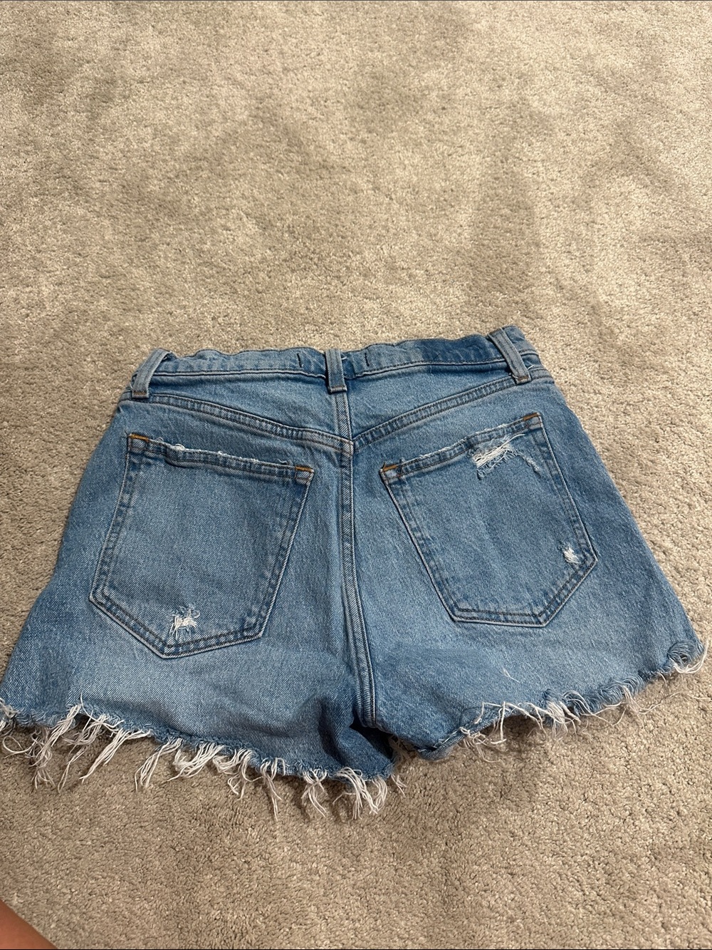 Abercrombie & Fitch High-Rise Mom Short Curve Love - Picture 3 of 3